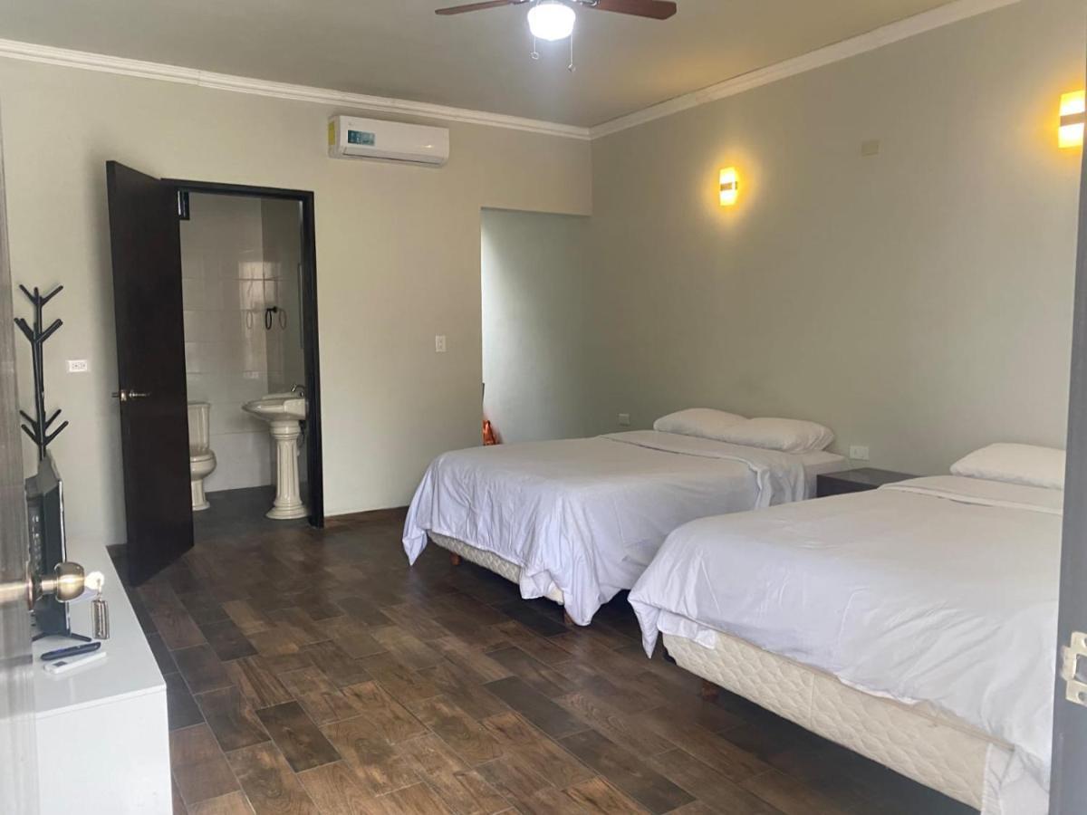 Hotel & Hostal 230 Valladolid (Yucatan) Eksteriør billede