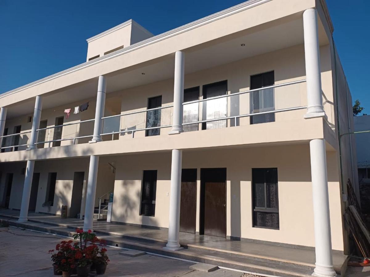 Hotel & Hostal 230 Valladolid (Yucatan) Eksteriør billede